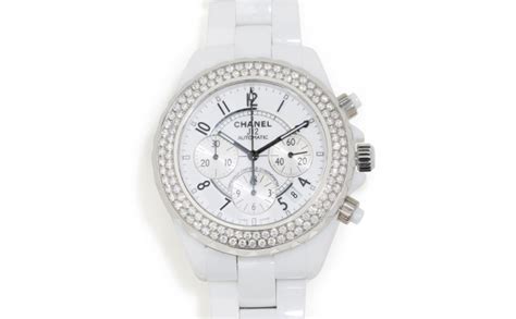 how to spot a fake chanel watch